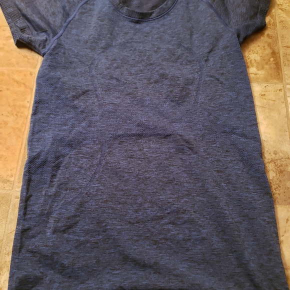 Lululemon swiftly 8 - Picture 3 of 3